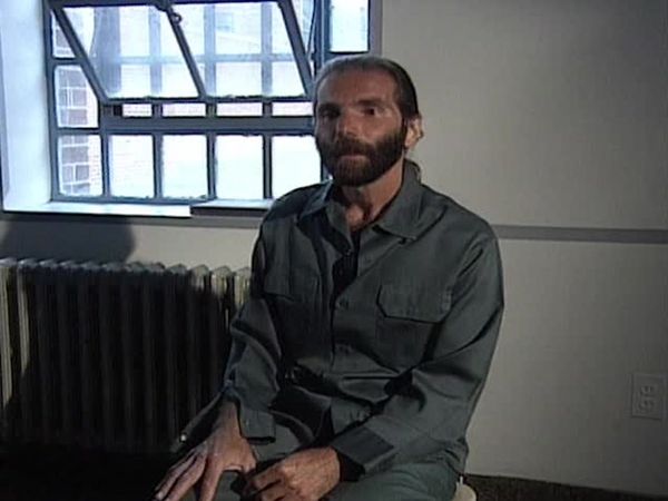 Serial Killers - Ronald Defeo, Jr. - "The Amityville Horror"