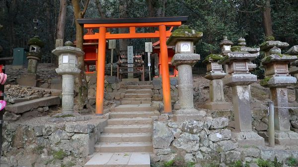 No Luggage - Shintoism Superstitions