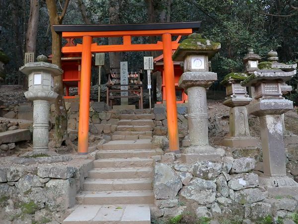No Luggage - Shintoism Superstitions