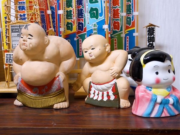 No Luggage - Sumo Wrestling Traditions