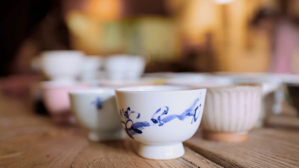 No Luggage - Tea Ceremony