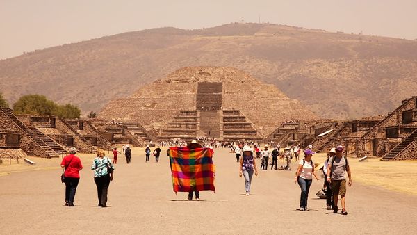 No Luggage - Teotiuacan and Guadalupe