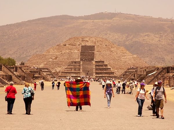 No Luggage - Teotiuacan and Guadalupe