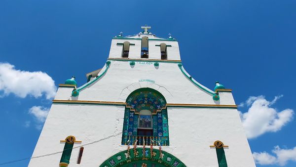 No Luggage - Churches