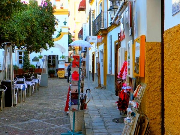 No Luggage - Seville