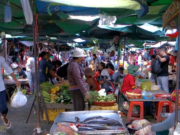No Luggage - Markets
