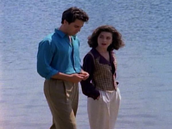 Silk Stalkings - Silk Stalkings: S3 E9 - Ladies Night Out