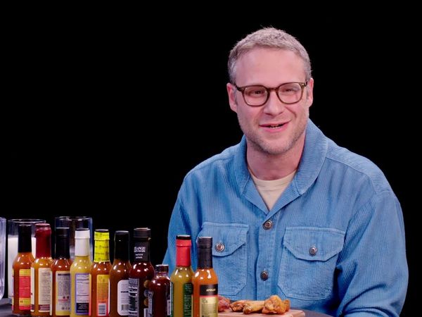 Hot Ones - Seth Rogen Scorches His Tongue While Eating Spicy Wings