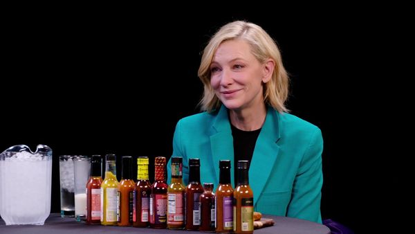 Hot Ones - Cate Blanchett Pretends No One's Watching While Eating Spicy Wings