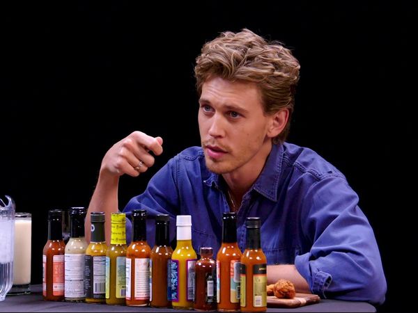 Hot Ones - Austin Butler Searches for Comfort While Eating Spicy Wings