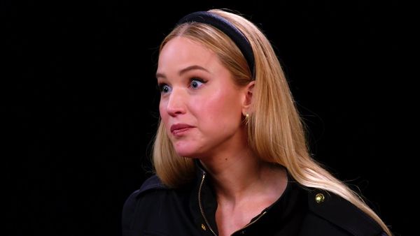 Hot Ones - Jennifer Lawrence Sobs in Pain While Eating Spicy Wings
