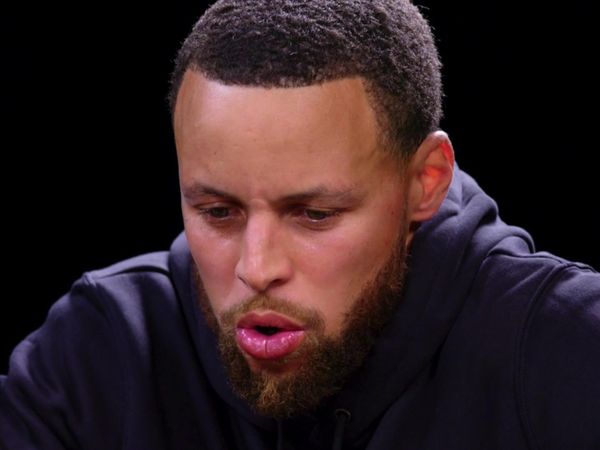 Hot Ones - Stephen Curry Is on Fire While Eating Spicy Wings