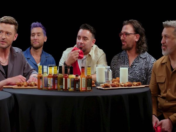Hot Ones - *NSYNC Breaks Another Record While Eating Spicy Wings