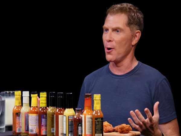 Hot Ones - Bobby Flay Throws Down Against Spicy Wings