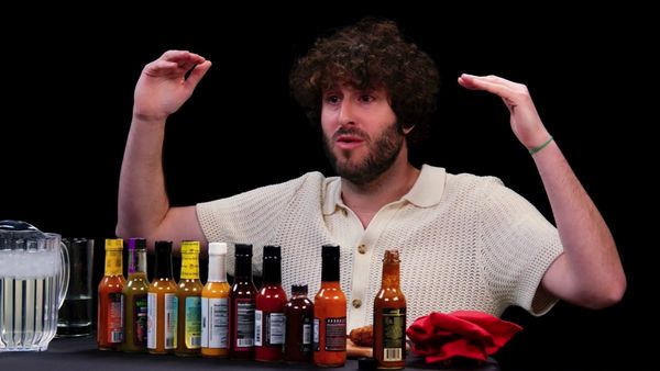 Hot Ones - Lil Dicky Spits Hot Fire While Eating Spicy Wings