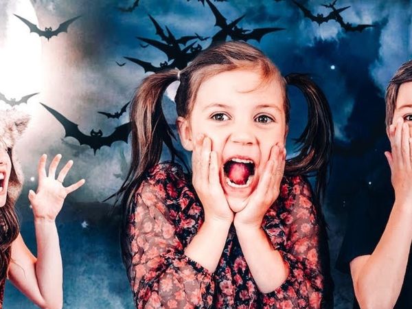 pocket.watch: The Stella Show Ultimate mishmash - Stella's Spooky Halloween!
