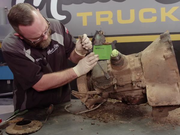 PowerNation: Music City Trucks - Reinventing a 1964 Ford Flatbed Shop Truck