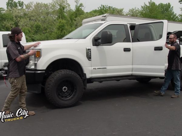 PowerNation: Music City Trucks - Ford F350 Work Truck Upgrades