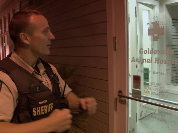 Sheriffs: El Dorado County - I Broke Into the Vet's Office to Get a Pack of Cigarettes