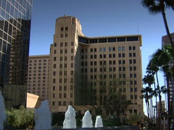 City Confidential - Phoenix: Shady Deals in Sun City
