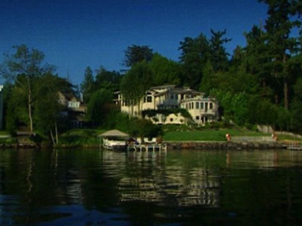 City Confidential - Sunny Days, Deadly Nights On Mercer Island