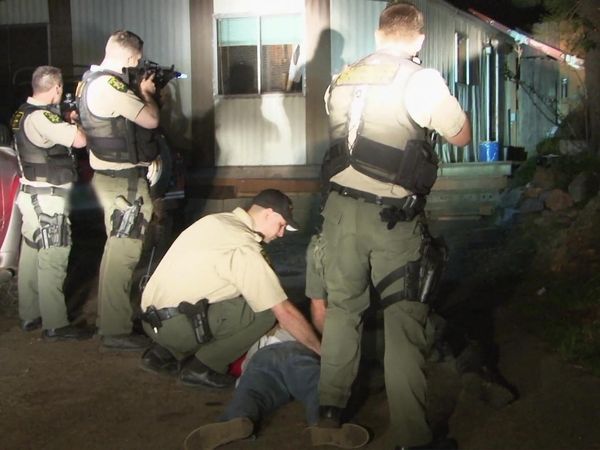 Sheriffs: El Dorado County - Parolee with Guns