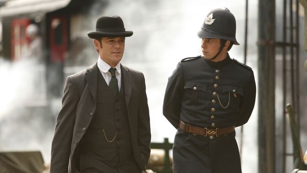 Murdoch Mysteries - Annoying Red Planet