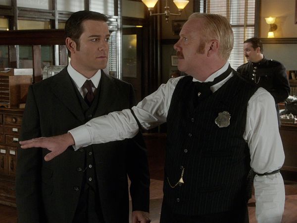 Murdoch Mysteries - What Lies Buried