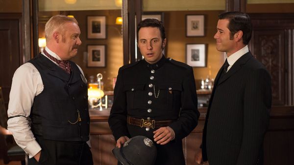 Murdoch Mysteries - CrabtreeMania