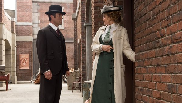 Murdoch Mysteries - Painted Ladies
