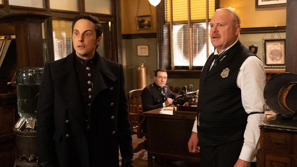 Murdoch Mysteries - Sometimes They Come Back: Part One