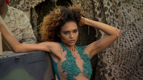 America's Next Top Model - The Girl Who Has a Close Shave