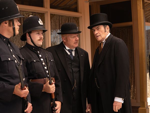 Murdoch Mysteries - Murdoch And The Sonic Boom