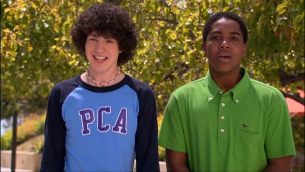 Zoey 101 - People Auction