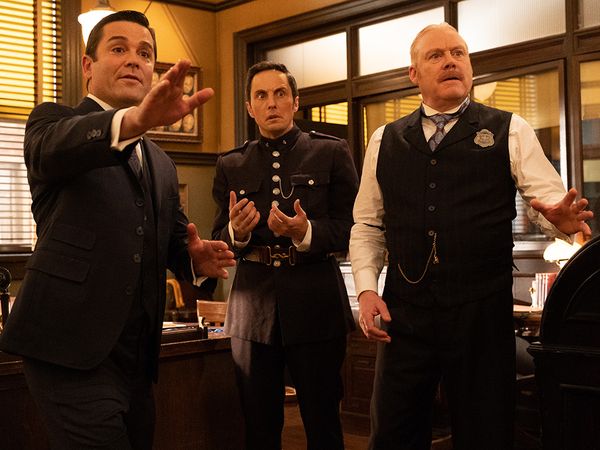Murdoch Mysteries - Scents And Sensibility