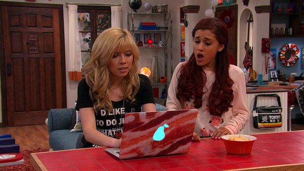 Sam & Cat - #ToddlerClimbing
