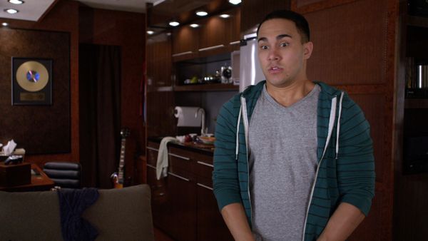 Big Time Rush - Big Time Tour Bus