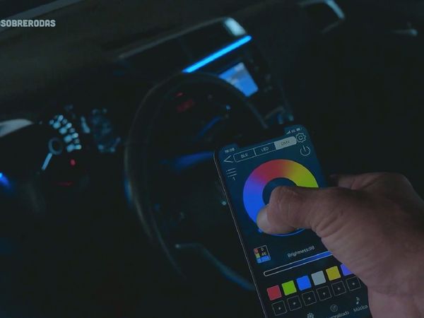 Direção sobre Rodas - Temporada 2 - Fita led para customizar o carro.