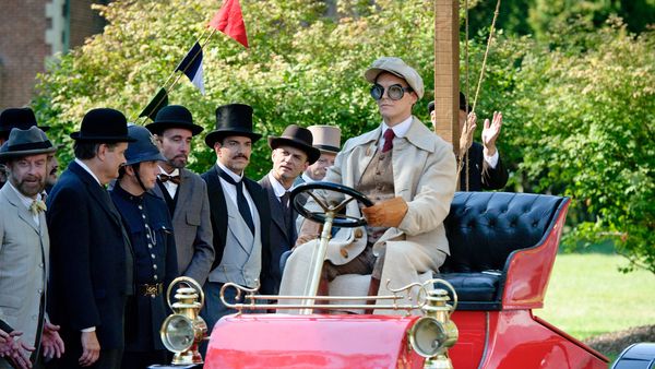 Murdoch Mysteries - Who Killed the Electric Carriage?