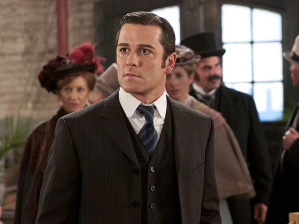 Murdoch Mysteries - Twentieth Century Murdoch