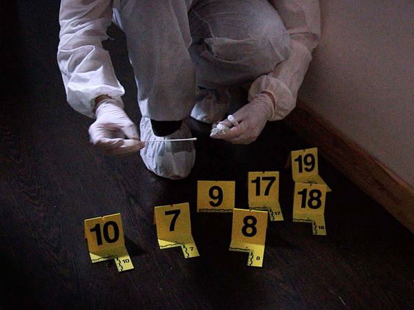 Unsolved Murders - Crime in the Family