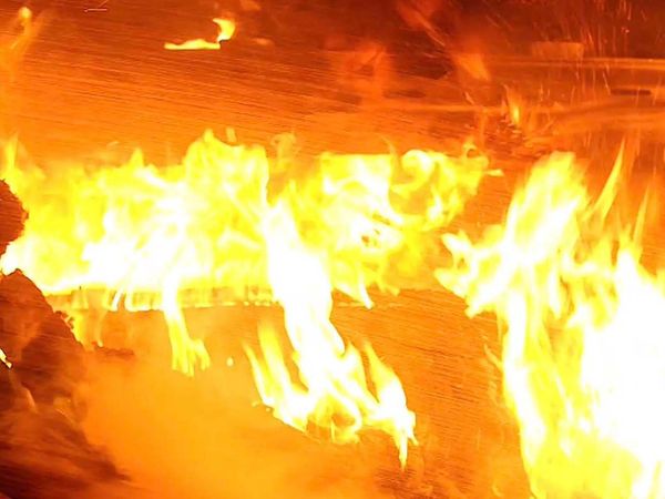 Unsolved Murders - Death in the Flames