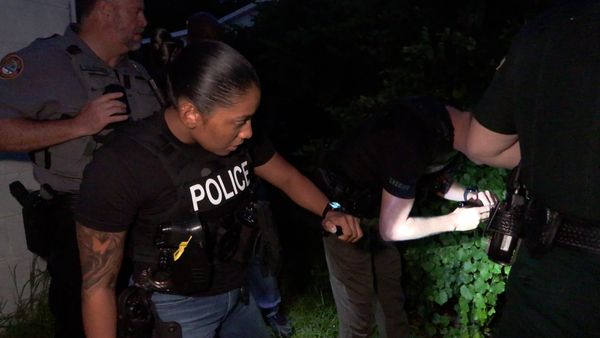 On Patrol: Live - Drug Deal in Progress