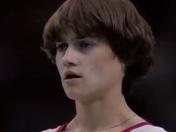 Nadia Comaneci 
Sport e potere - Nadia Comaneci 
Sport e potere