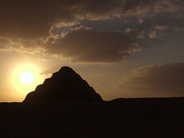 Piramidi I Misteri Svelati - La Piramide Di Djoser