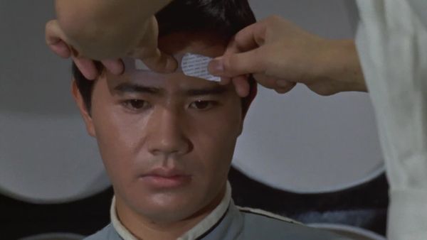 UltraSeven: The Complete Series - Max, Respond!