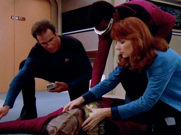 Star Trek: The Next Generation - Soledad en compañía