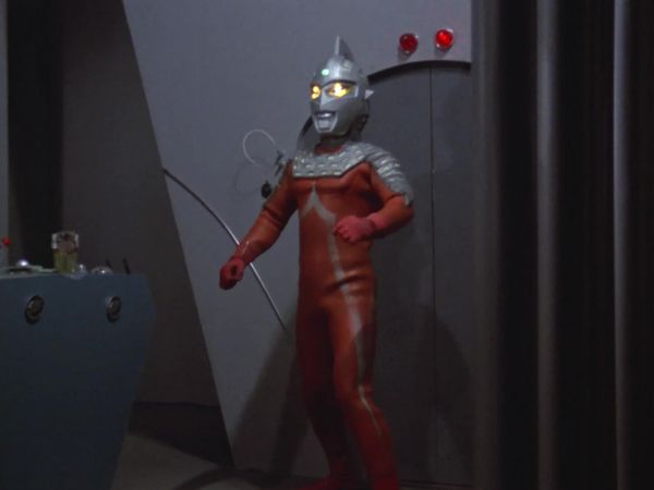 UltraSeven: The Complete Series - The Man Who Came From V3