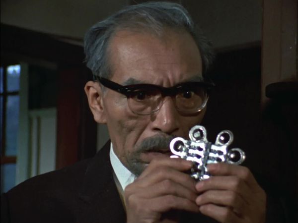 UltraSeven: The Complete Series - Destroy Earthquake Epicenter X