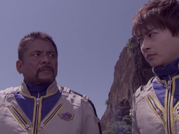 Ultraman Zero The Chronicle Complete Series - ULTRAMAN ZERO VS DARKLOPS ZERO Part 1: The Multidimensional Threat